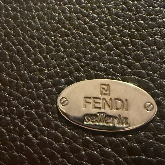 Elegant Authentic Fendi Wallet - Picture 10 of 10